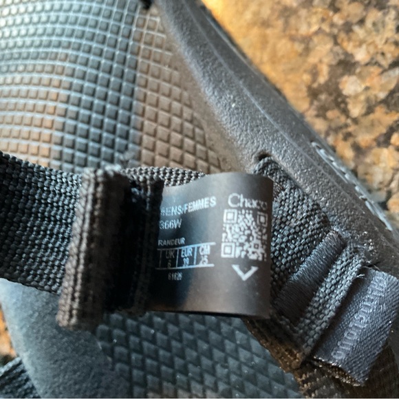 Black Z Cloud Chacos - Picture 7 of 8